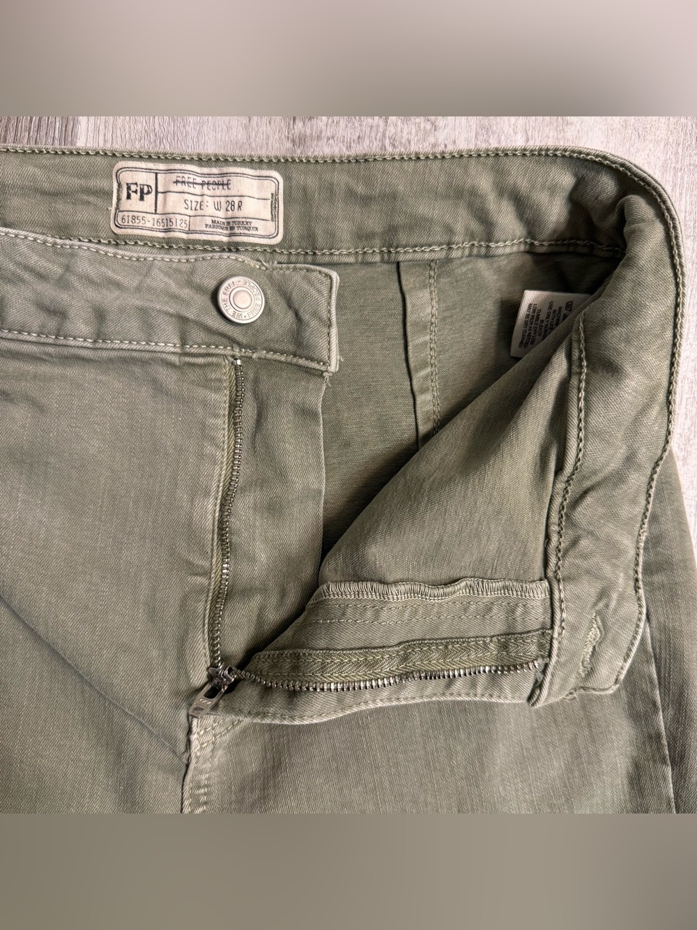 We The Free “Just Float On” High Rise Ultra Flare Olive Green Jeans Size 28 - Picture 6 of 12